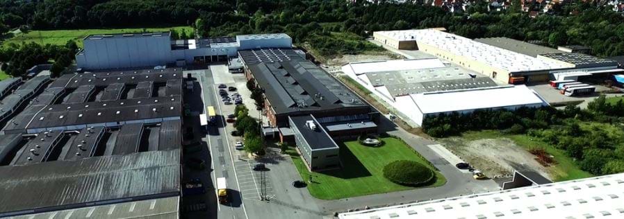 ca. 40,000 m2 area comprising offices, high racks, stocks and production buildings.